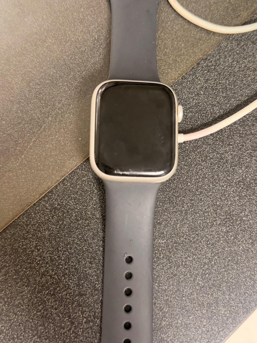 Smartwatch with Gray Silicone Band - Minimal Design